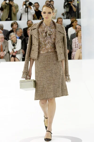 Look 23